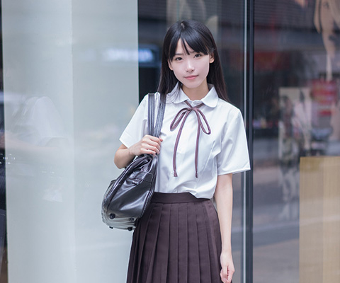 <b>成都校服厂衬衫校服大学校服03</b>